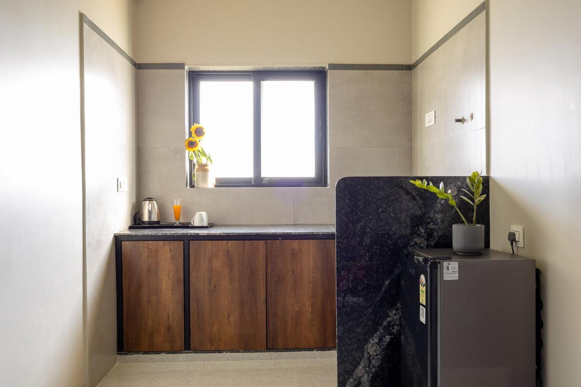 Saavi Suites Daman Dış mekan fotoğraf