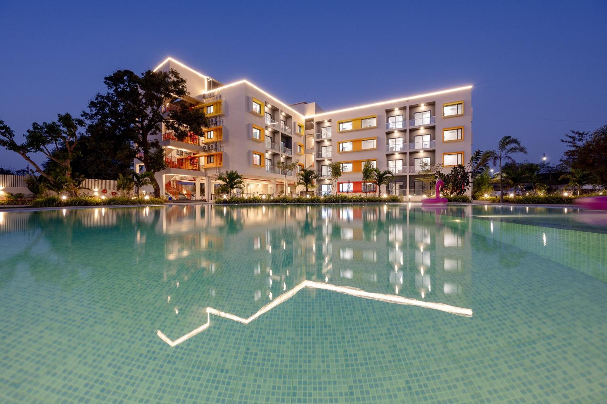 Saavi Suites Daman Dış mekan fotoğraf