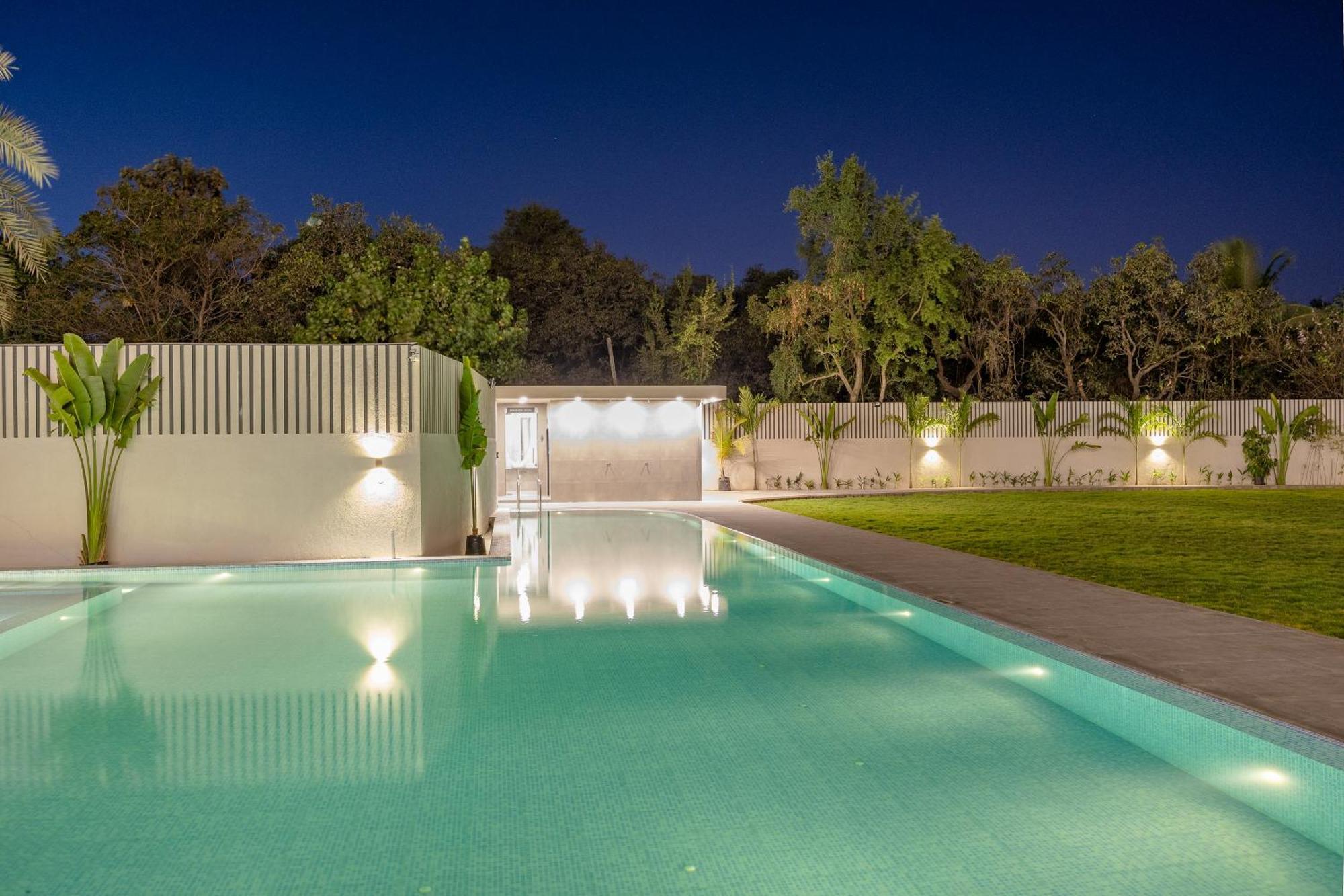 Saavi Suites Daman Dış mekan fotoğraf