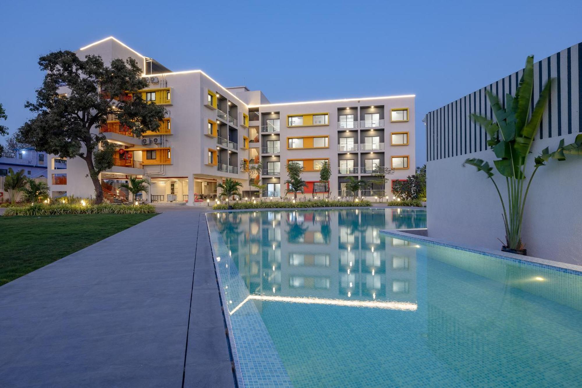 Saavi Suites Daman Dış mekan fotoğraf